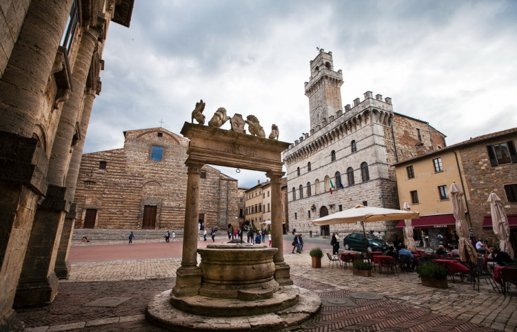 Montepulciano,  Piazza Grande