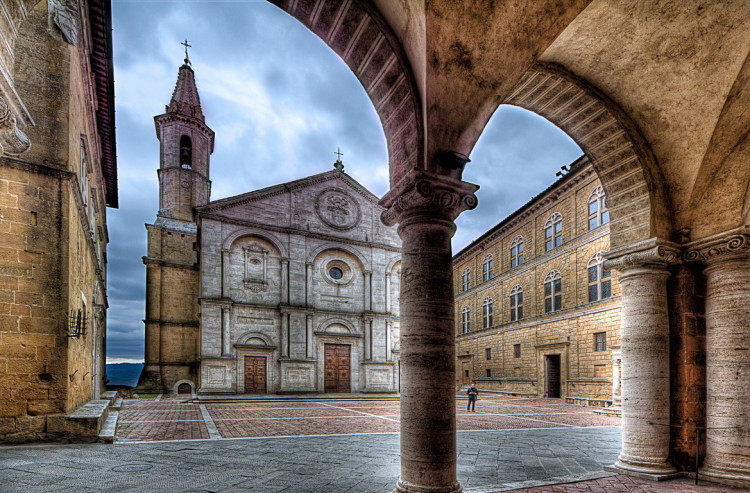 Pienza, archi sul Duomo